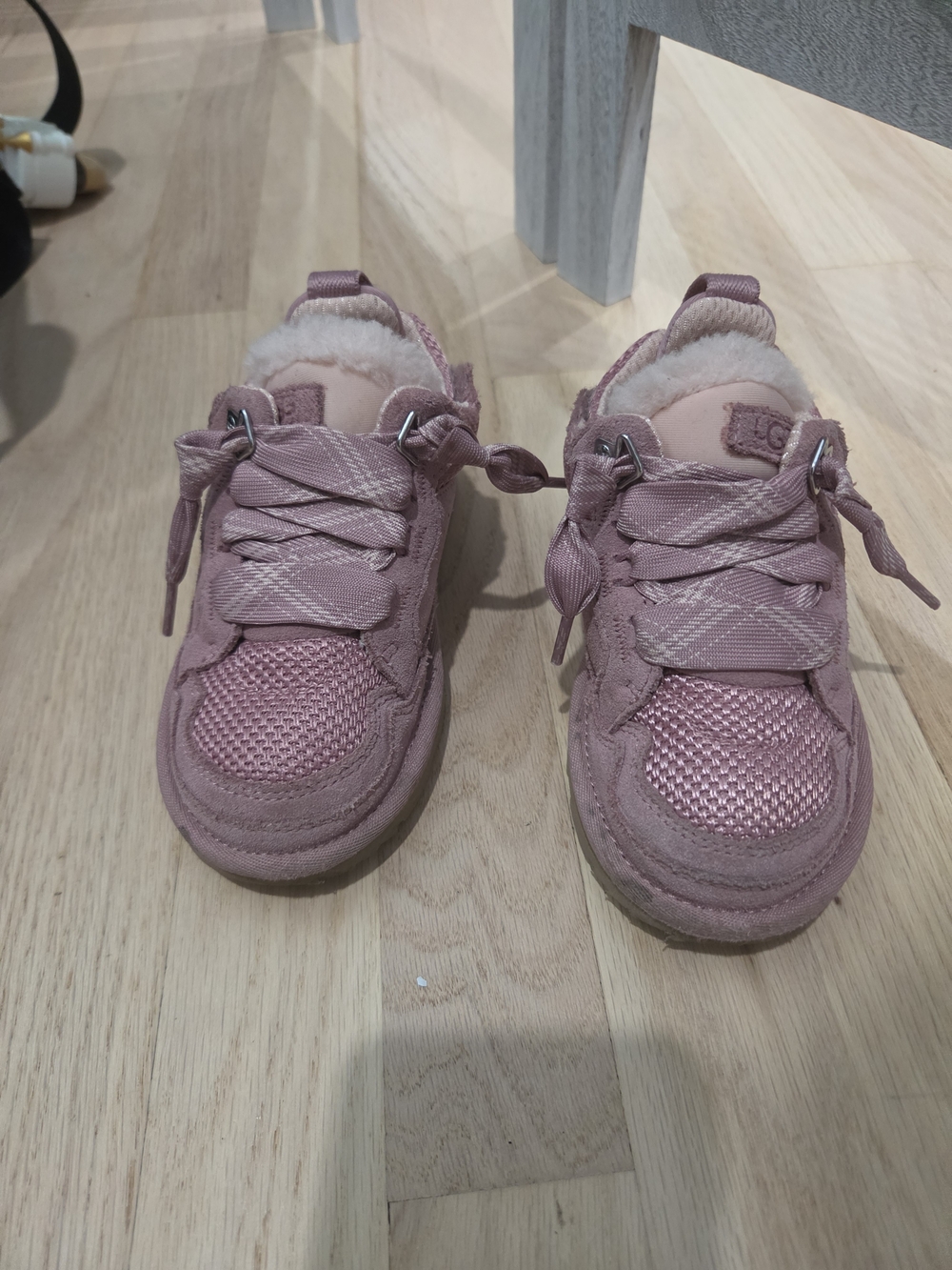 UGG Little Kids Lowmel Fleece-Lined Sneakers